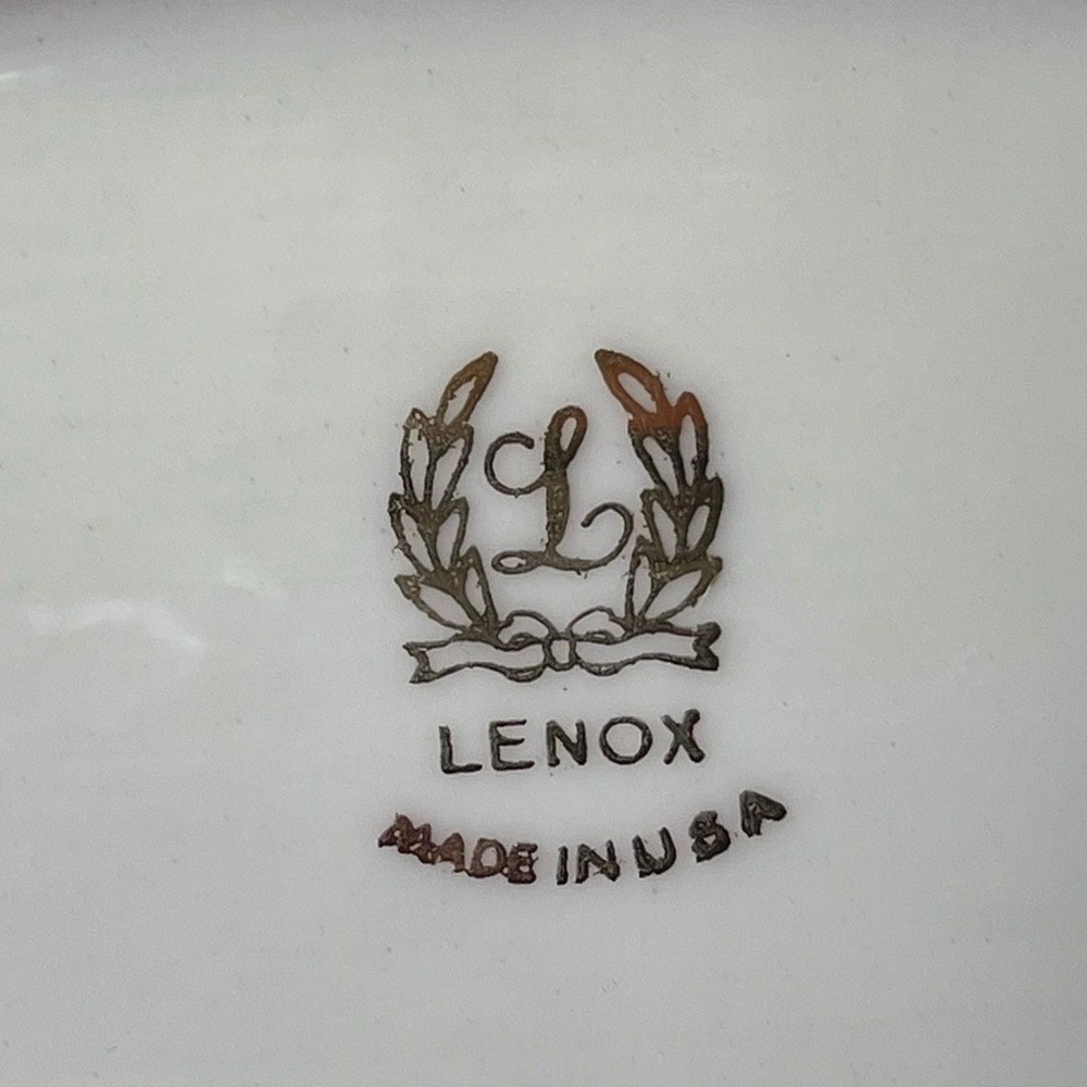 Lenox Monaco White Porcelain Embossed Oblong Serving Dish 24k Gold Handles USA - Picture 8 of 9